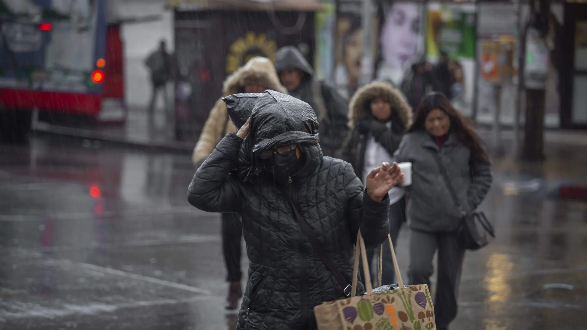 908347_Lluvia Tijuana-2_impreso